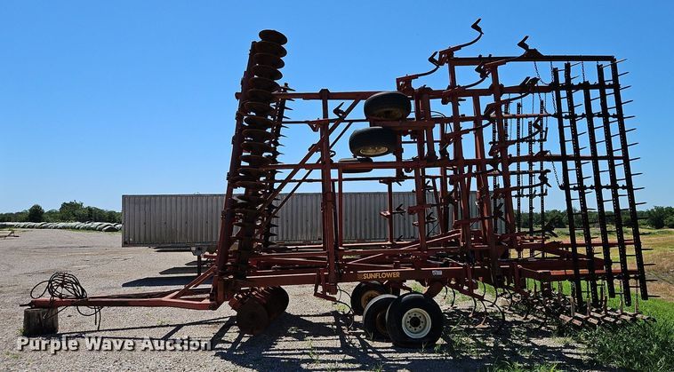 image for item DR8687 Sunflower 6432-36 mulch finisher