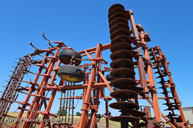 image for item DR8687 Sunflower 6432-36 mulch finisher