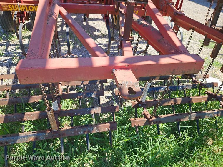 image for item DR8687 Sunflower 6432-36 mulch finisher