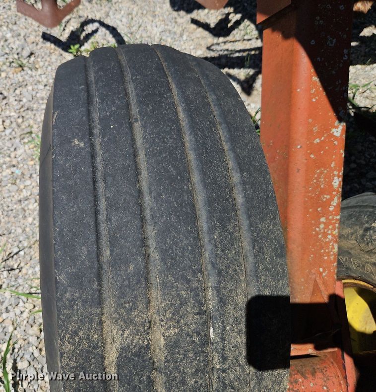 image for item DR8687 Sunflower 6432-36 mulch finisher