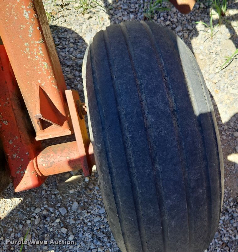 image for item DR8687 Sunflower 6432-36 mulch finisher