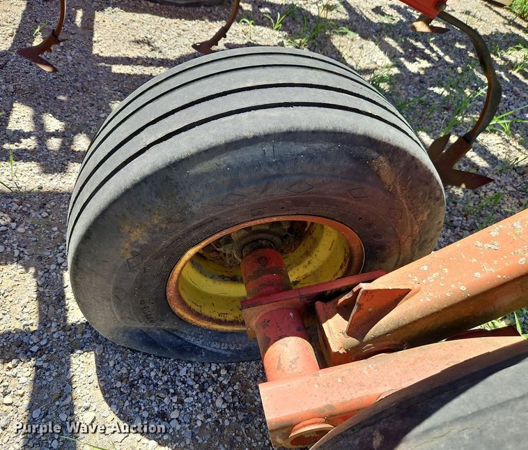 image for item DR8687 Sunflower 6432-36 mulch finisher