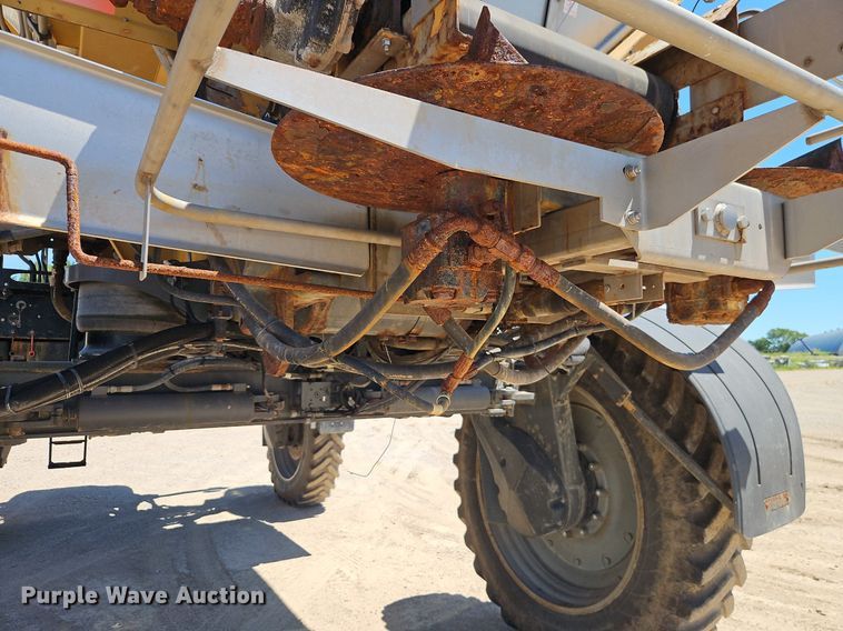 image for item DR8689 2012 RoGator RG1300 spreader