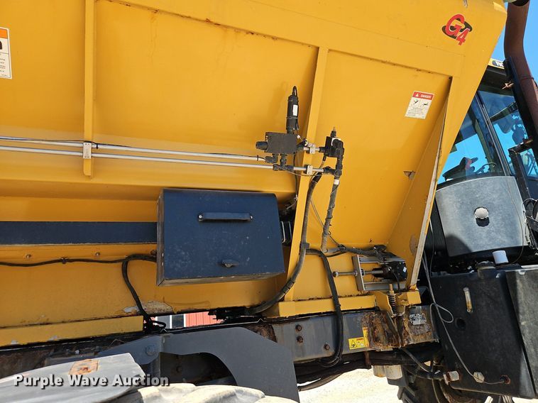 image for item DR8689 2012 RoGator RG1300 spreader