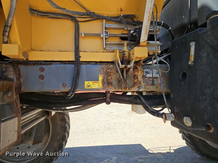 image for item DR8689 2012 RoGator RG1300 spreader