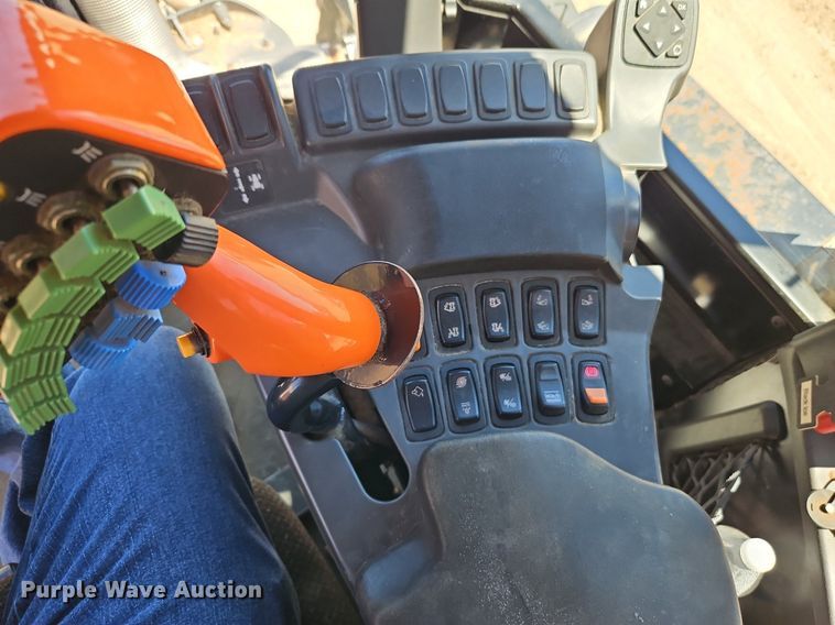 image for item DR8689 2012 RoGator RG1300 spreader