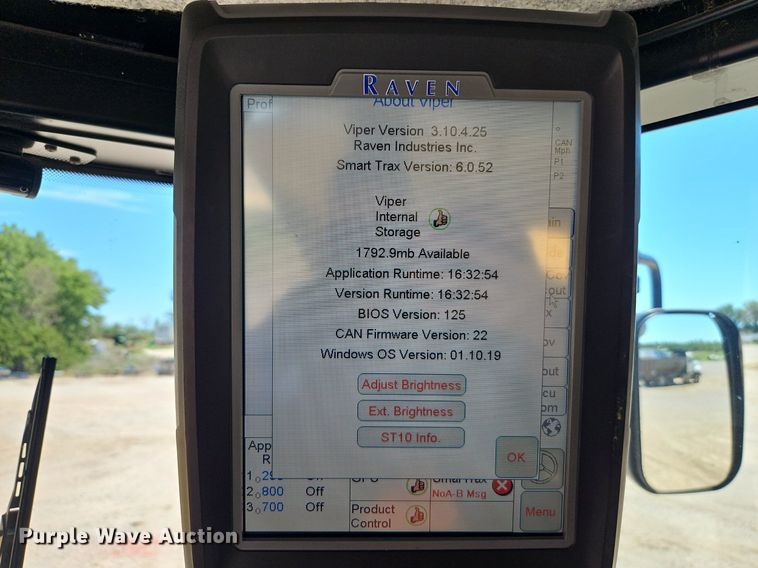 image for item DR8689 2012 RoGator RG1300 spreader