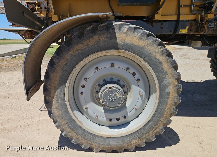 image for item DR8689 2012 RoGator RG1300 spreader