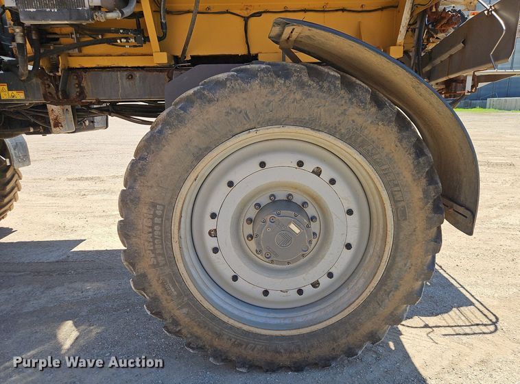 image for item DR8689 2012 RoGator RG1300 spreader