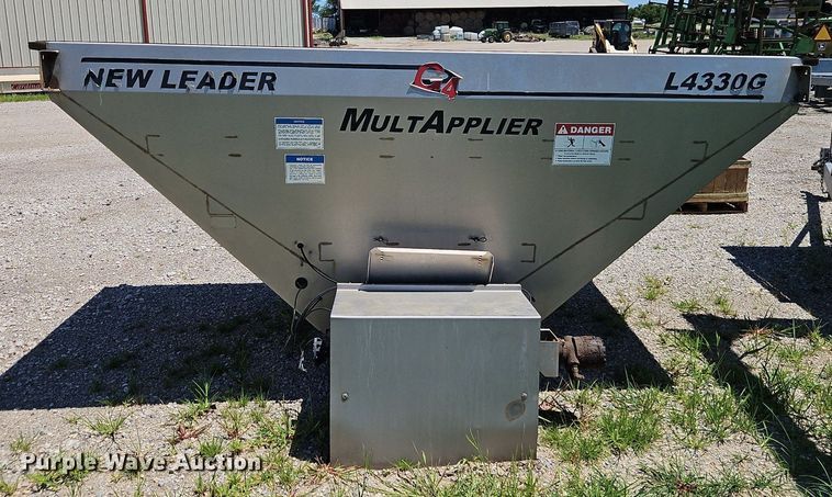 image for item DR8689 2012 RoGator RG1300 spreader