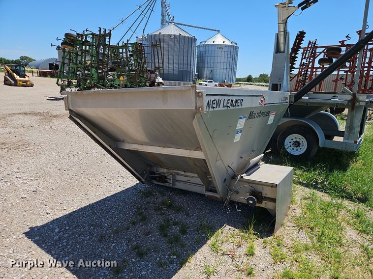 image for item DR8689 2012 RoGator RG1300 spreader