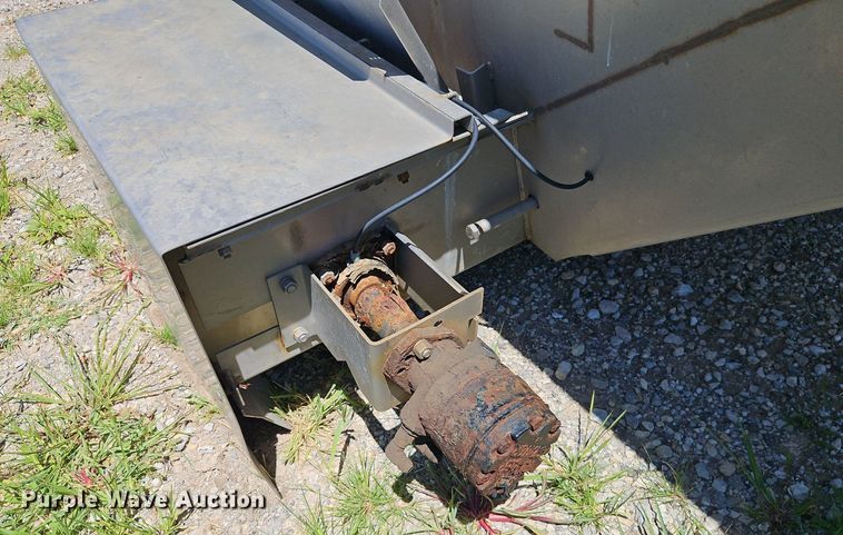 image for item DR8689 2012 RoGator RG1300 spreader