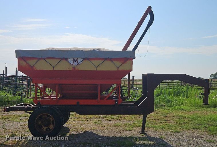 image for item DR8692 Shop built gravity wagon