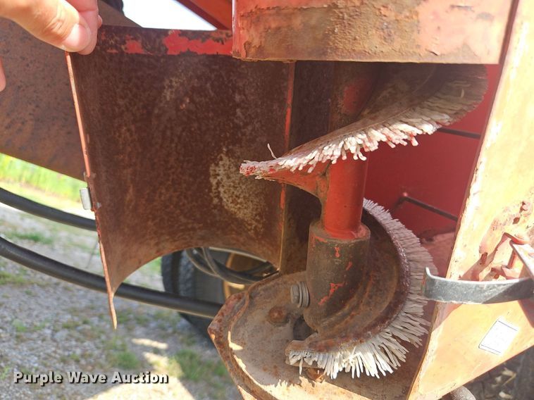 image for item DR8692 Shop built gravity wagon