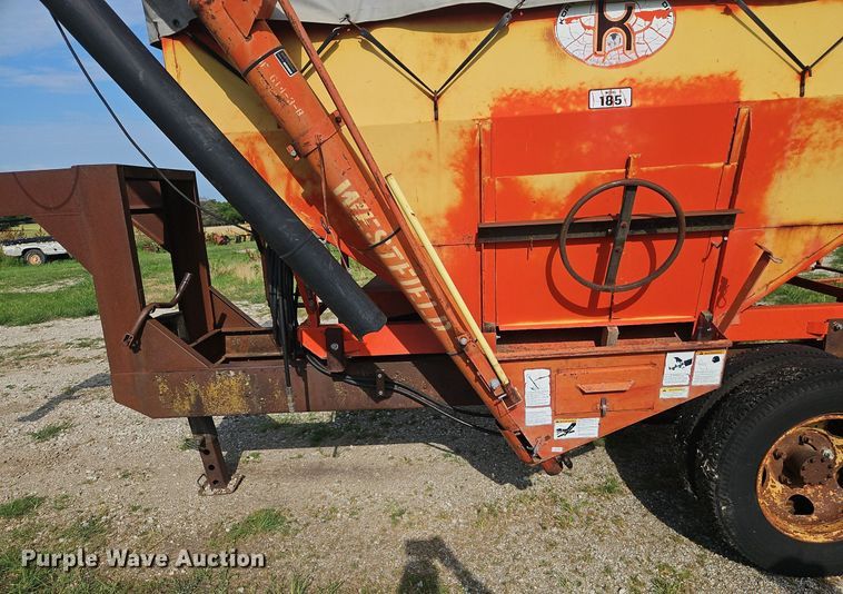 image for item DR8692 Shop built gravity wagon