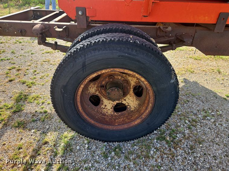 image for item DR8692 Shop built gravity wagon