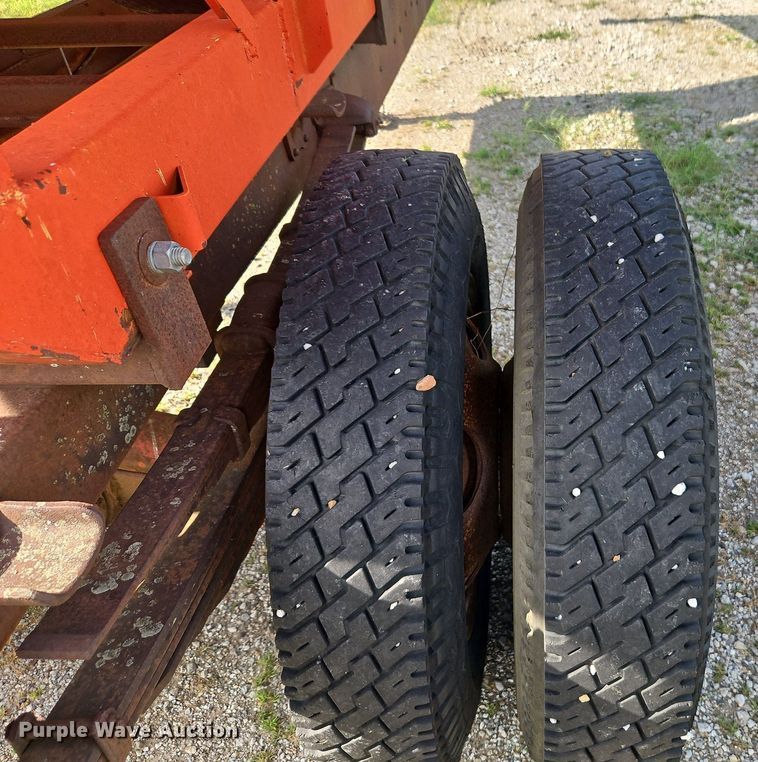 image for item DR8692 Shop built gravity wagon