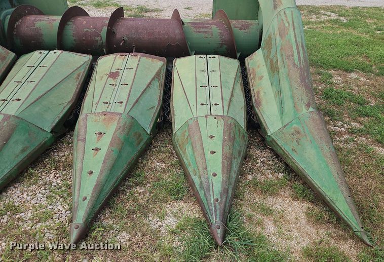 image for item DR8693 John Deere 453 all-crop head