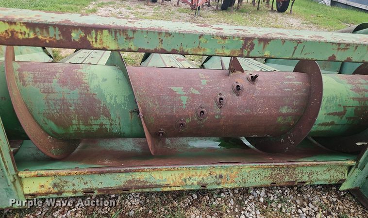 image for item DR8693 John Deere 453 all-crop head