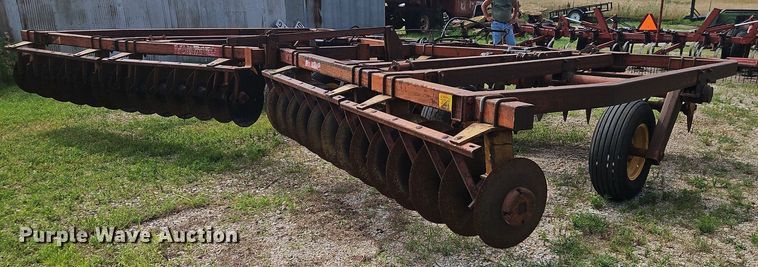 image for item DR8695 Kewanee 1010 tandem disk