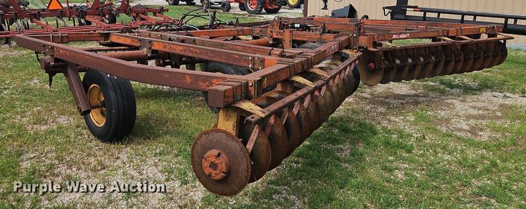 image for item DR8695 Kewanee 1010 tandem disk