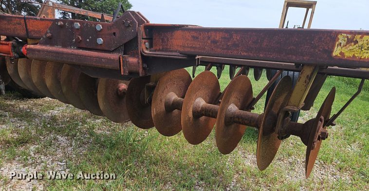 image for item DR8695 Kewanee 1010 tandem disk