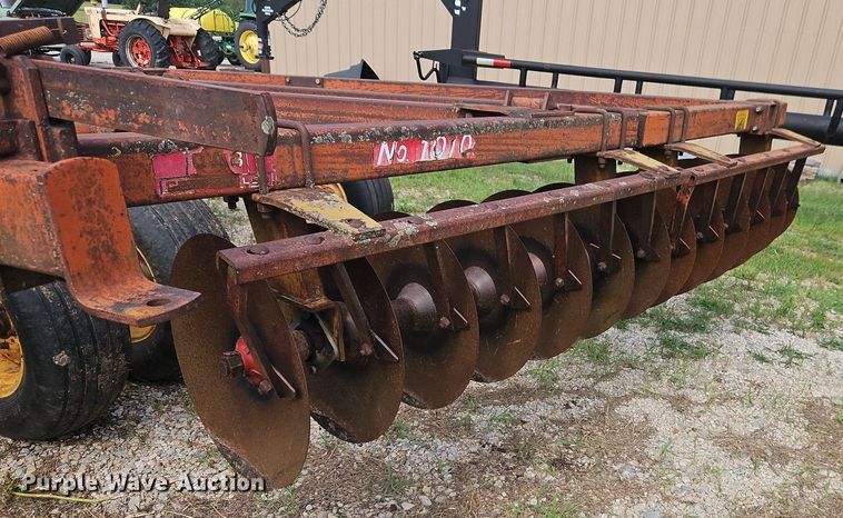 image for item DR8695 Kewanee 1010 tandem disk