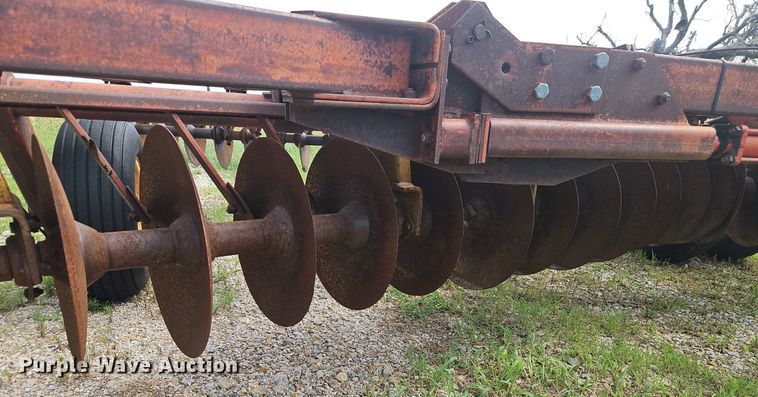 image for item DR8695 Kewanee 1010 tandem disk