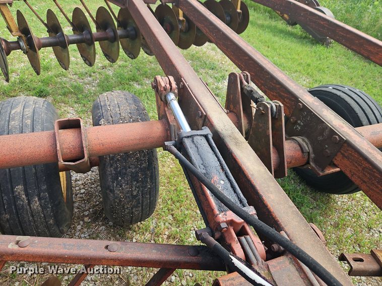 image for item DR8695 Kewanee 1010 tandem disk