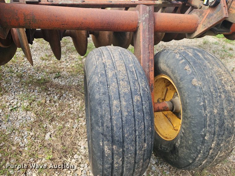 image for item DR8695 Kewanee 1010 tandem disk