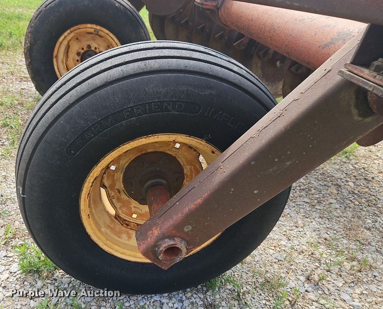 image for item DR8695 Kewanee 1010 tandem disk