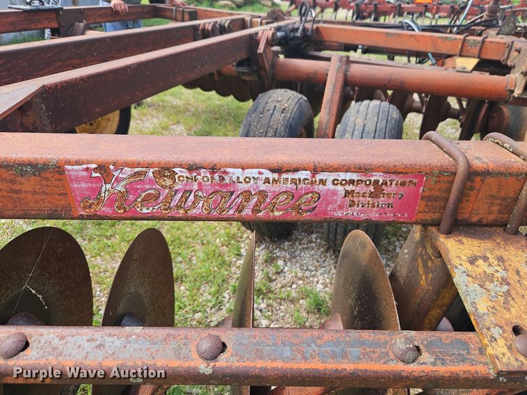 image for item DR8695 Kewanee 1010 tandem disk