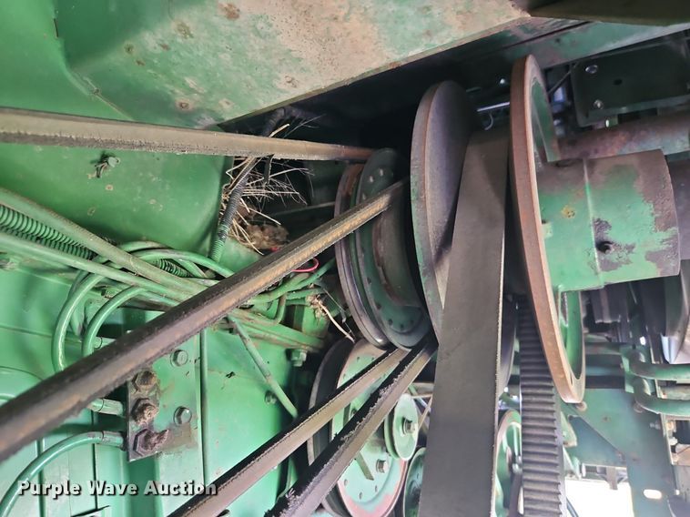 image for item DR8696 1983 John Deere  6620 RWA combine