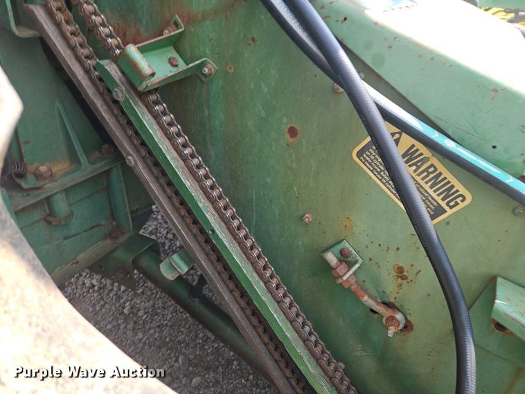 image for item DR8696 1983 John Deere  6620 RWA combine