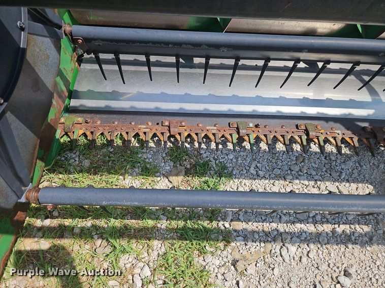 image for item DR8696 1983 John Deere  6620 RWA combine