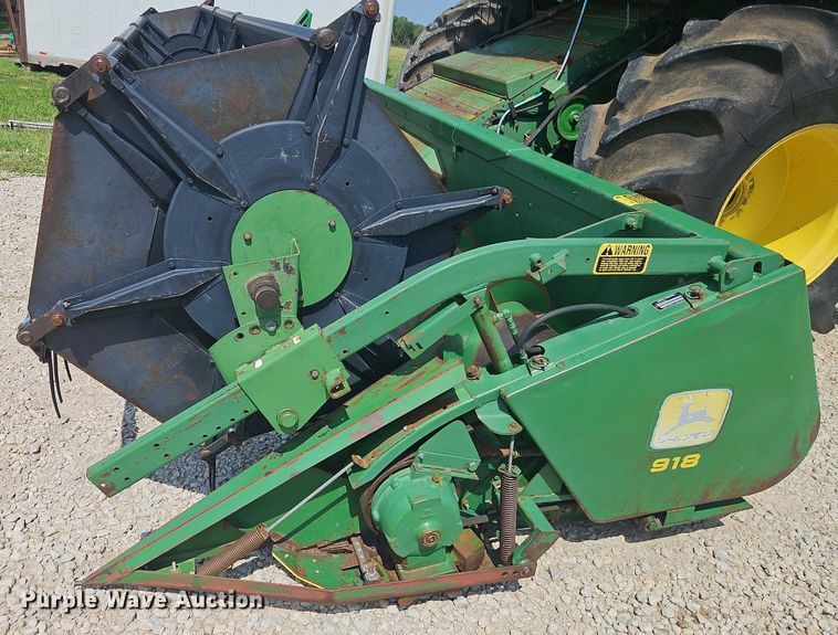 image for item DR8696 1983 John Deere  6620 RWA combine