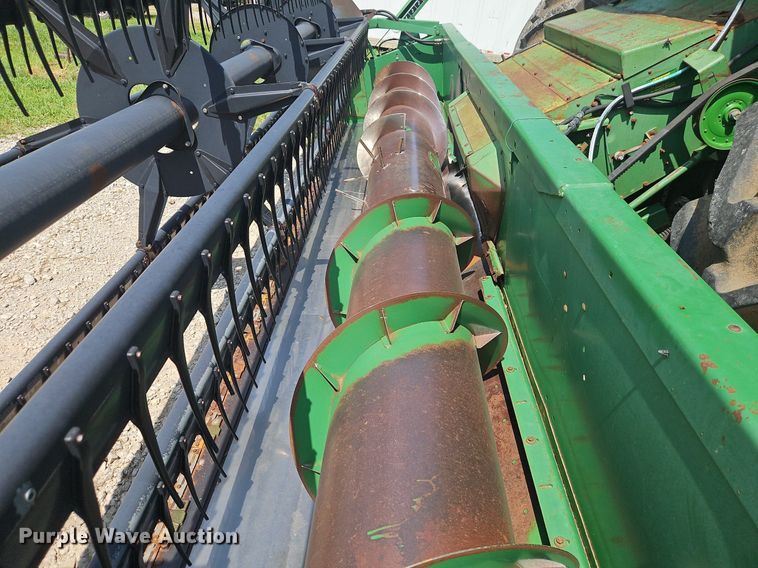 image for item DR8696 1983 John Deere  6620 RWA combine
