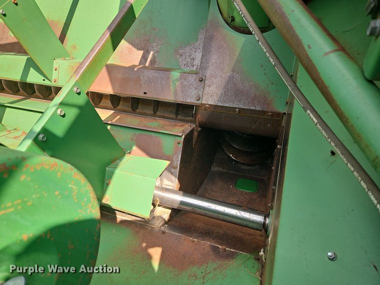 image for item DR8696 1983 John Deere  6620 RWA combine