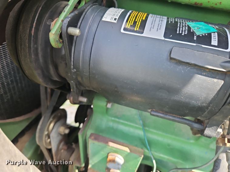 image for item DR8696 1983 John Deere  6620 RWA combine