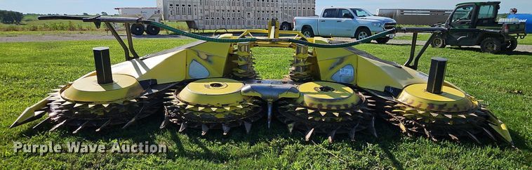 image for item DR8707 2012 John Deere  778 rotary forage head