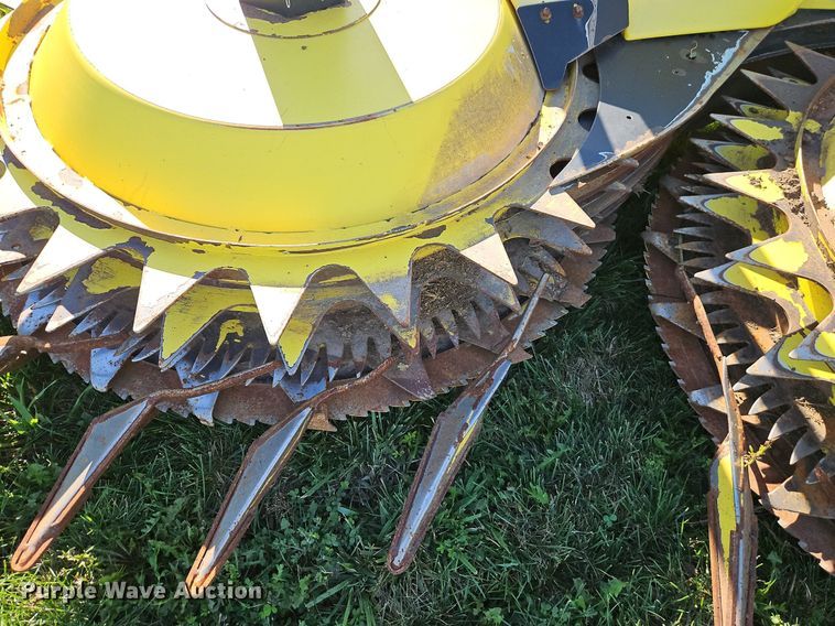 image for item DR8707 2012 John Deere  778 rotary forage head