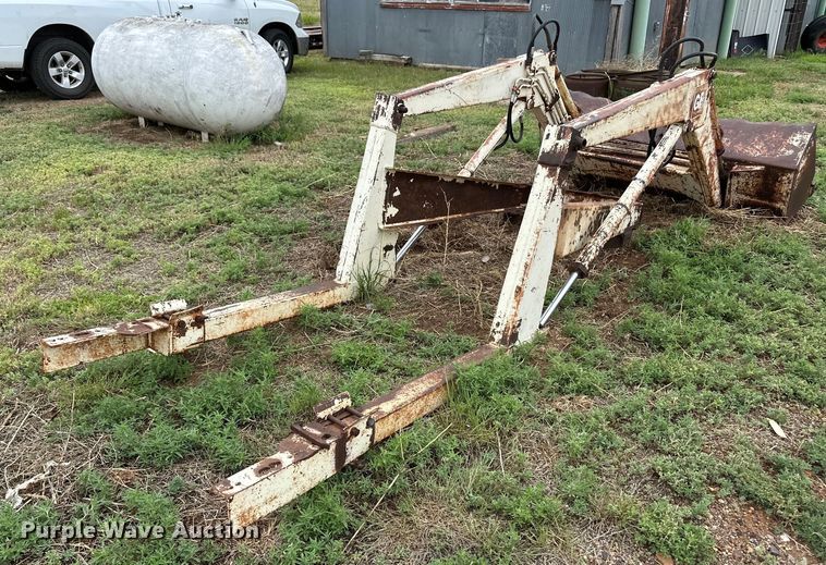 image for item DS6758 Great Bend loader