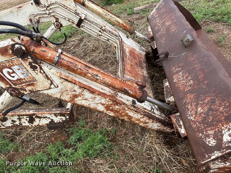 image for item DS6758 Great Bend loader