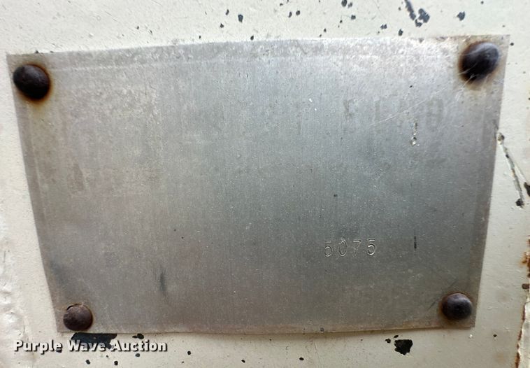 image for item DS6758 Great Bend loader