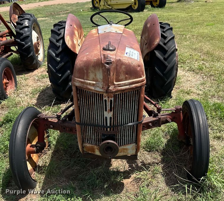 image for item DS6760 Ford 2N tractor
