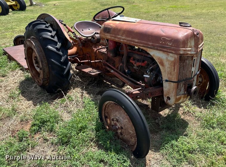 image for item DS6760 Ford 2N tractor