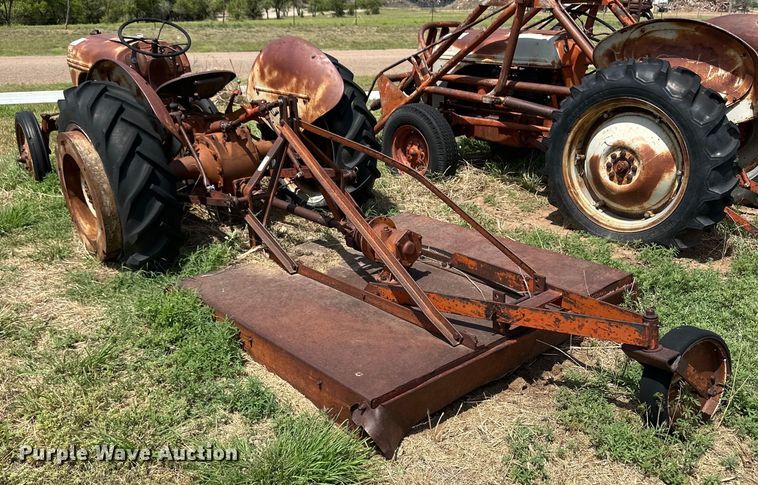 image for item DS6760 Ford 2N tractor