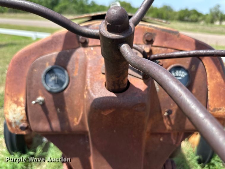 image for item DS6760 Ford 2N tractor