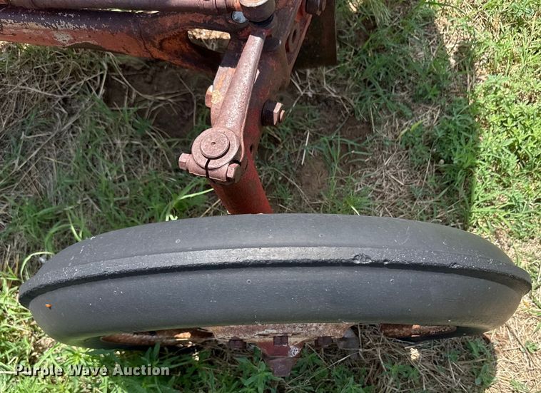 image for item DS6760 Ford 2N tractor