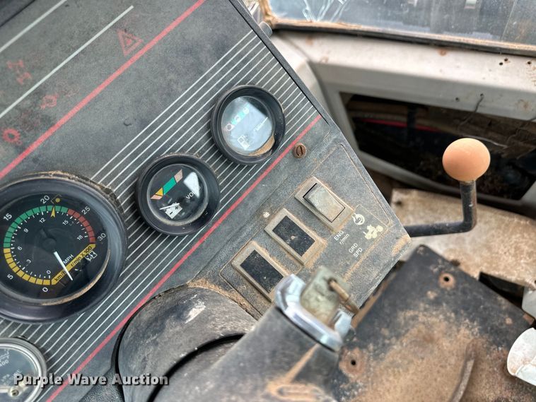 image for item DS6765 1985 Versatile 836 4WD tractor